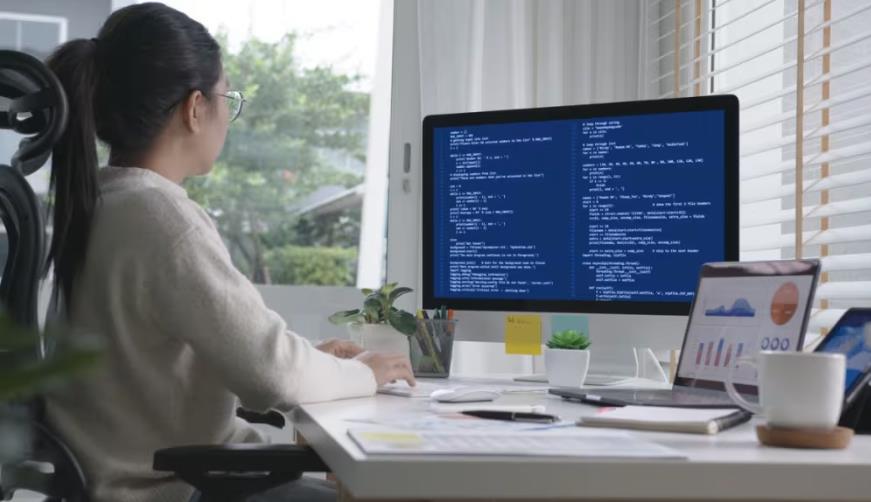 稻城县企业数字化解决方案:机器学习赋能商业模式升级的核心路径